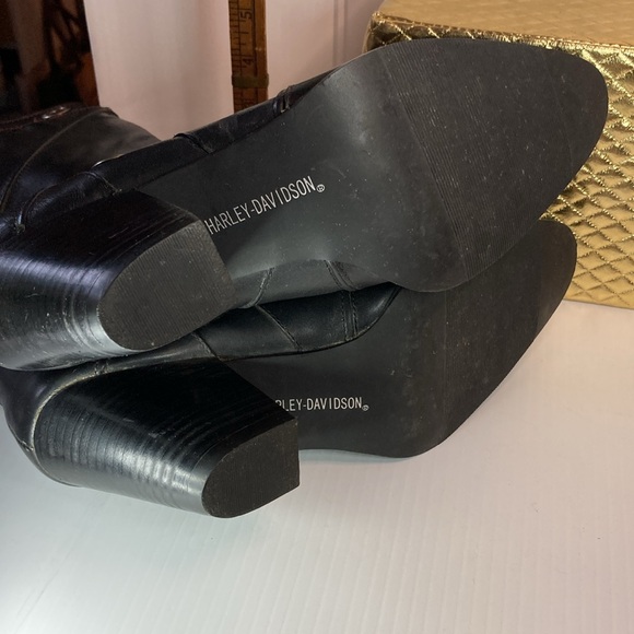 Genuine Harley Davidson leather women’s black stacked heel boots. Smoke smell 6 - Picture 5 of 8